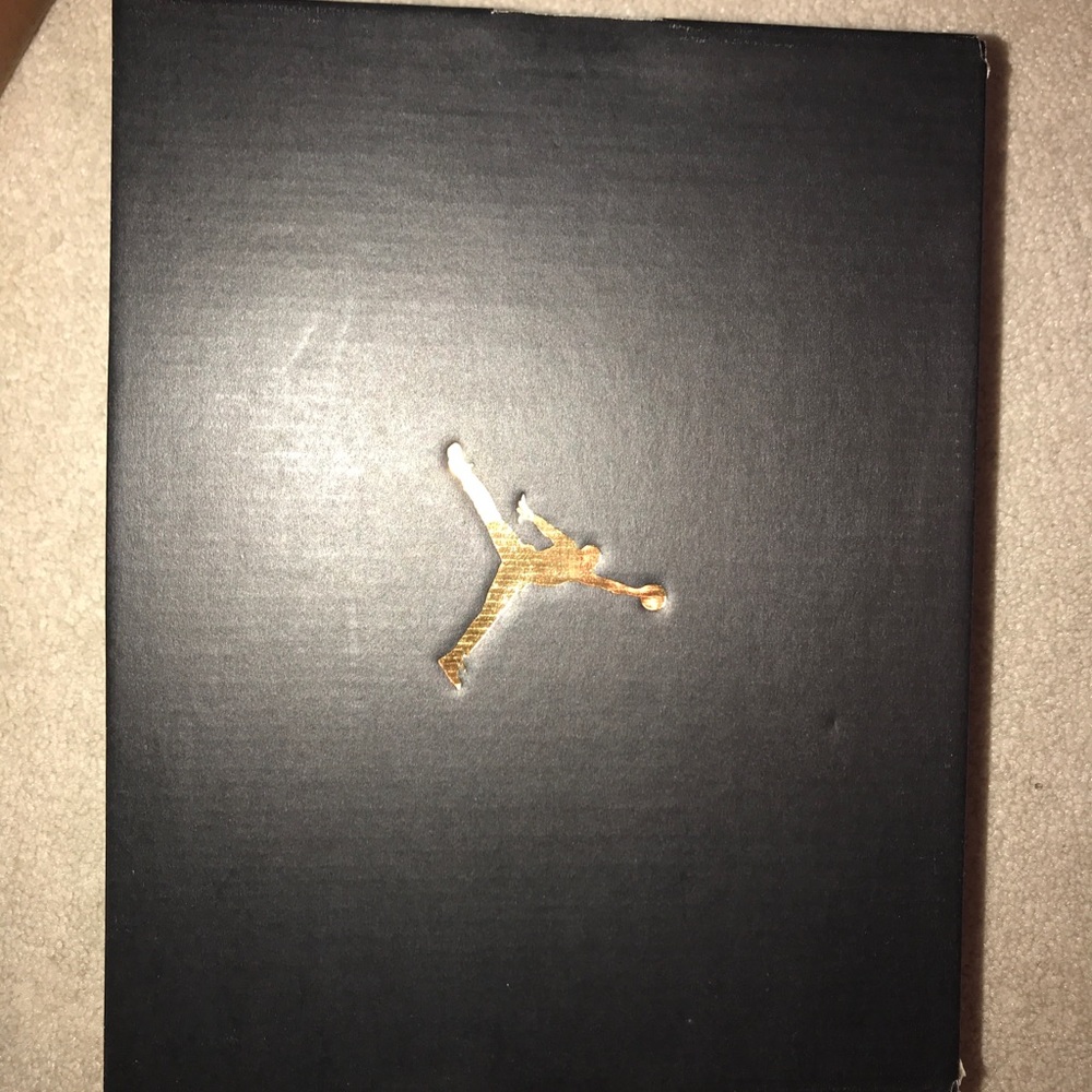SAND DUNE JORDANS GS - Picture 4 of 5